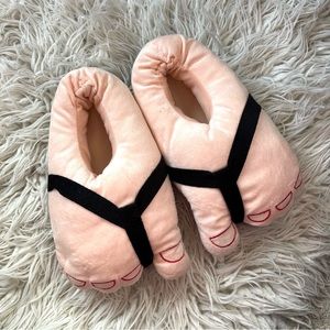 Flip Flop Cartoon Feet Slippers Womens 6-9